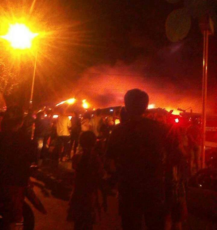 Api Melalap Ratusan Bedak Los Pasar Benteng Pancasila