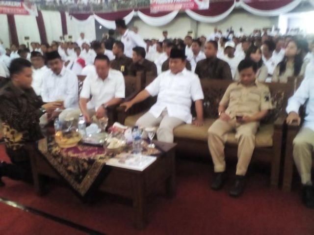 Prabowo Sapa Ribuan Pendukungnya di Bojonegoro