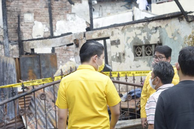AMPG Jakarta Selatan Salurkan Bantuan Untuk Korban Bencana Kebakaran di Kebayoran Lama