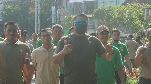 Dandim Ajak Seluruh Prajurit Kodim 0817/Gresik Dan Satpol PP Gresik Olahraga Bersama.