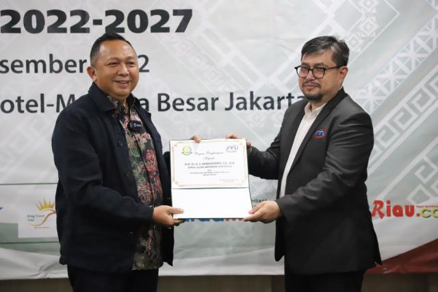 Jaksa Agung ST Burhanuddin Kembali Memperoleh Penghargaan Atas Keterbukaan Informasi Publik Melalui Media Online