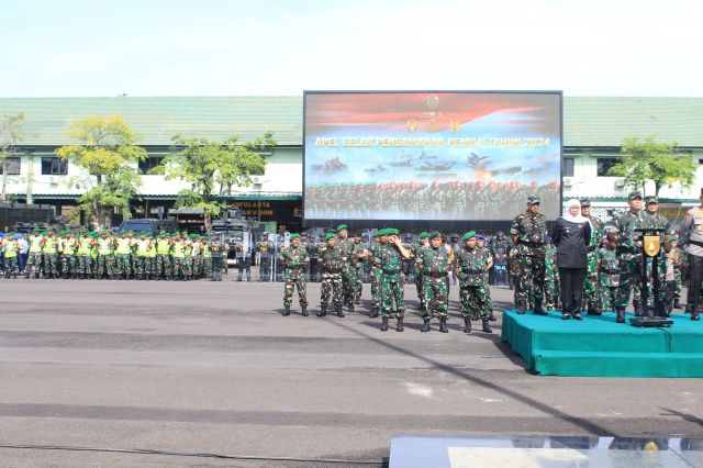 Dandim 0830/Surabaya Utara Ikuti Apel Gelar Pengamanan Pemilu Tahun 2024 