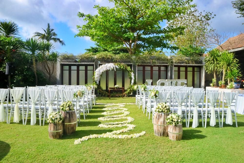 10 Tempat Nikah Romantis di Bali