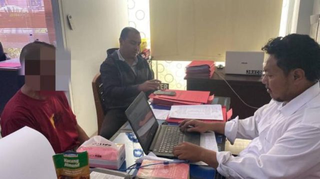 VIRAL: Dua Warga Lombok Tengah Jadi Korban Pengeroyokan di Mandalika