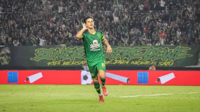 Persebaya vs Semen Padang: Bruno Moreira Cetak Gol Kemenangan 1-0!