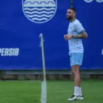 Layvin Kurzawa Perbarui Kesiapan Bersama Persib, Hodak Soroti Pentingnya Administrasi dan Latihan