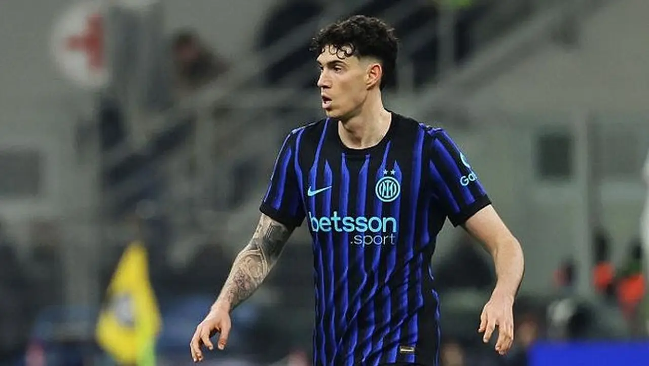 Alasan Alessandro Bastoni Tak Dihukum FIGC Meski Lakukan Diving di Laga Inter Milan vs Juventus Alasan Alessandro Bastoni Tak Dihukum FIGC Meski Lakukan Diving di Laga Inter Milan vs Juventus