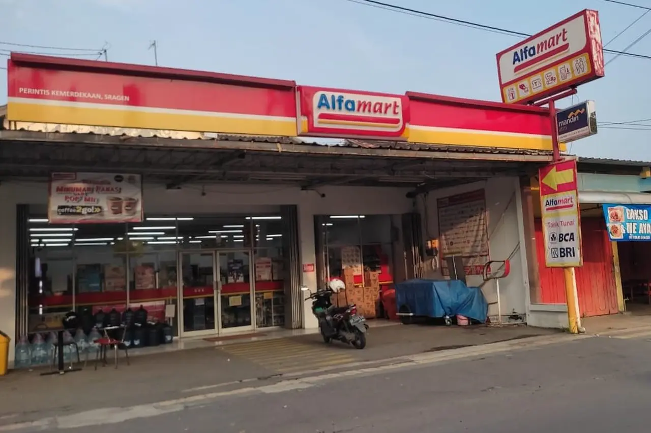 Alfamart Tanggapi Wacana Pembatasan Minimarket, Ungkap Strategi Ekspansi Berbasis Potensi Wilayah Alfamart Tanggapi Wacana Pembatasan Minimarket, Ungkap Strategi Ekspansi Berbasis Potensi Wilayah