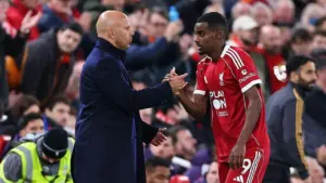 Arne Slot Ungkap Penyebab Alexander Isak Belum Maksimal dan Yakin Sang Pemain Meledak Musim Depan