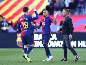 Barcelona Redam Gejolak Internal, Hansi Flick dan Pemain Sepakat Pertahankan Strategi Garis Tinggi