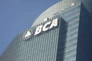 BCA Cetak Sejarah Jadi Bank Pertama di Asia Tenggara yang Kantongi Sertifikasi Manajemen AI