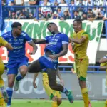 Bojan Hodak Beri Atensi Khusus Bernardo Tavares Jelang Duel Sengit Persib Kontra Persebaya di Surabaya
