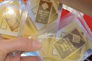 Cek Harga Emas Hartadinata Abadi Terbaru Rabu, 25 Februari 2026: Turun Rp 20.000 Per Gram, Buyback Ikut Melemah