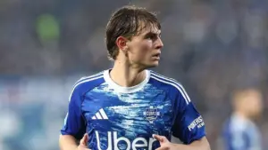 Cesc Fabregas Tegaskan Nico Paz Wajib Siap Hadapi Tekanan Besar Jika Kembali ke Real Madrid