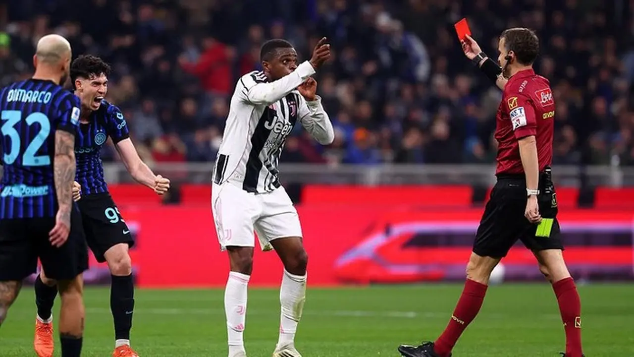 Damien Comolli Sebut Keputusan Wasit Federico La Penna Memalukan Usai Juventus Takluk dari Inter