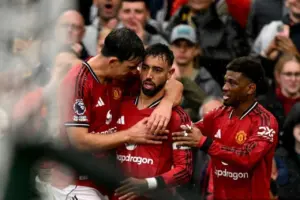 Danny Murphy Sebut Bruno Fernandes Gelandang Serang Terbaik di Eropa Usai Laga Kontra Spurs