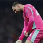 David Seaman Soroti Aksi Gianluigi Donnarumma yang Dinilai Berlebihan Saat Rayakan Penyelamatan