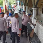 Ditpolairud Polda Metro Jaya Soroti Kebersihan Lingkungan, Gelar Aksi Bersih-bersih Masjid di Jakut