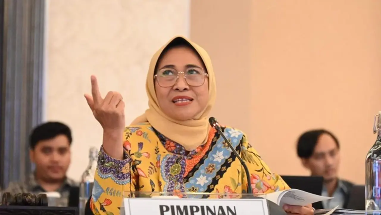 DPR Ungkap Pentingnya Komitmen Kebangsaan Alumni LPDP Setelah Pernyataan Viral ‘Cukup Aku WNI’ DPR Ungkap Pentingnya Komitmen Kebangsaan Alumni LPDP Setelah Pernyataan Viral ‘Cukup Aku WNI’