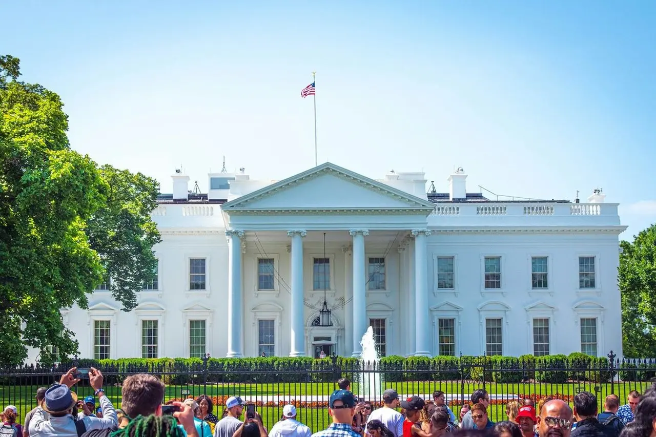 Ekonomi AS 2025 Melambat Drastis: Shutdown Pemerintah dan Inflasi Tinggi Jadi Sorotan Utama