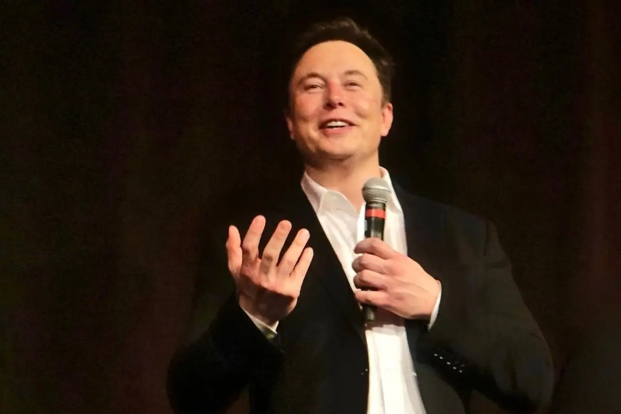 Elon Musk Ungkap Rencana Bangun Pusat Data AI dan Sistem Peluncur Elektromagnetik di Bulan Elon Musk Ungkap Rencana Bangun Pusat Data AI dan Sistem Peluncur Elektromagnetik di Bulan