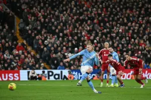 Erling Haaland Akhiri Kutukan Anfield, Bawa Manchester City Menang dan Puncaki Daftar Top Skor