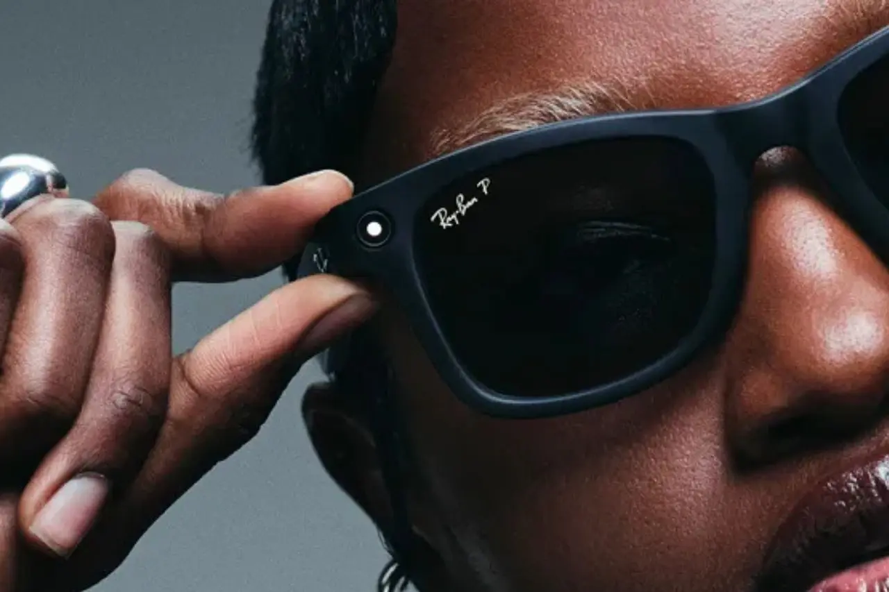 EssilorLuxottica Catat Penjualan Kacamata Ray-Ban Meta Melonjak Drastis Sepanjang Tahun 2025
