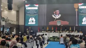 Fadli Zon Raih Gelar Profesor Kehormatan Unas, Dorong Indonesia Jadi Pusat Peradaban Dunia