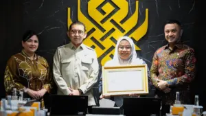 Fadli Zon Serahkan Penghargaan ZI-WBK ke Tiga Satker, Tekankan Integritas Sebagai Fondasi Kerja