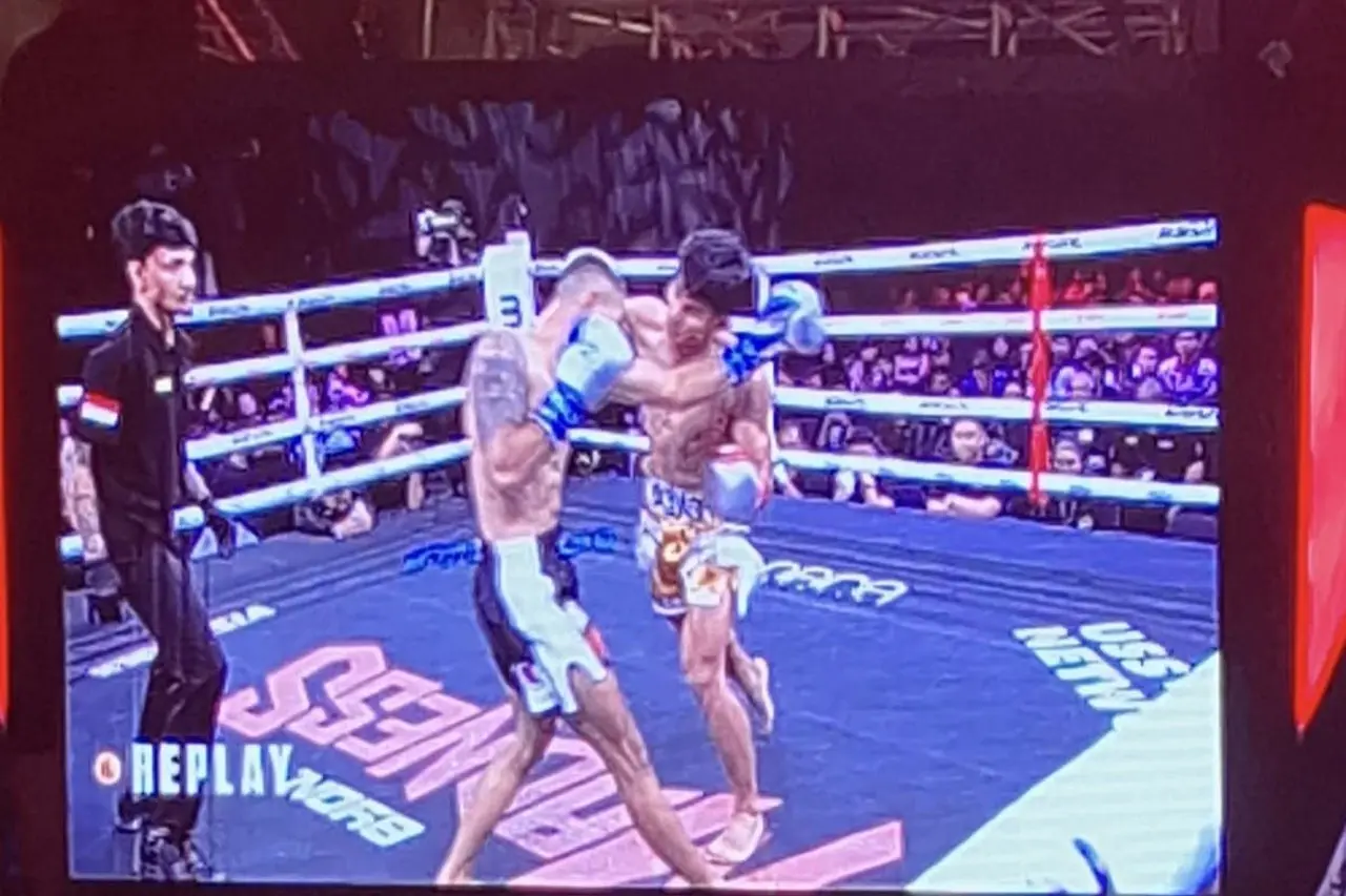 Faisal Giru Cetak Kemenangan KO Atas Mitra Waruwu, Panaskan Ring Byon Madness Vol. 3 Faisal Giru Cetak Kemenangan KO Atas Mitra Waruwu, Panaskan Ring Byon Madness Vol. 3