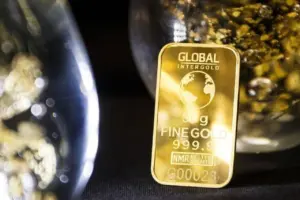 Harga Emas Hari Ini Turun 0,8 Persen, Pasar Pantau Sinyal Suku Bunga The Fed dan Risalah Rapat FOMC