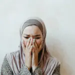 Hukum Menangis Saat Puasa: Penjelasan Ulama dan Dalil Fikih Terkait Pembatal Ibadah Ramadhan