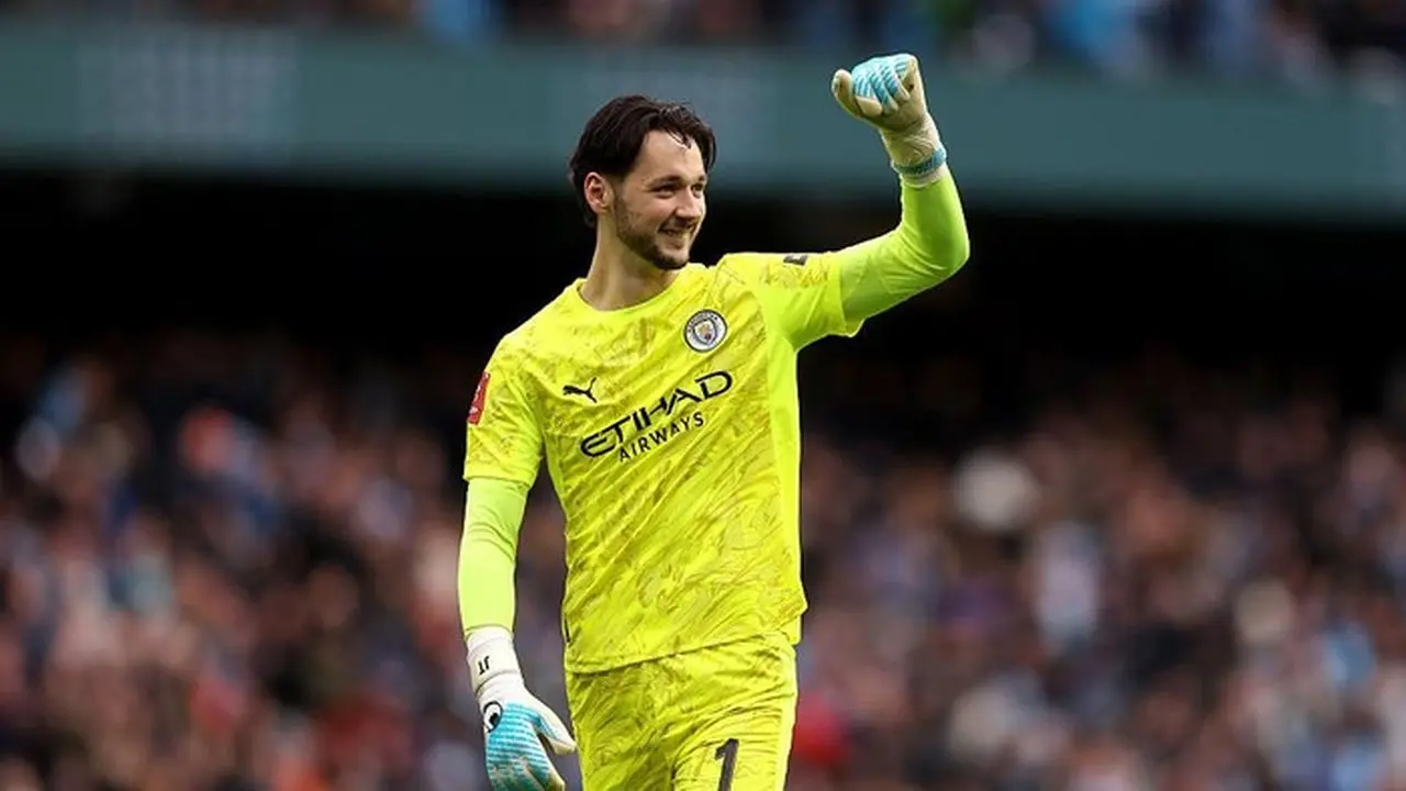 James Trafford Ungkap Realita Menjadi Kiper Pelapis Gianluigi Donnarumma di Skuad Manchester City