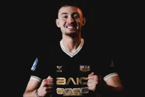 Jan Olde Riekerink Buka Suara Soal Peluang Debut Ivar Jenner dalam Laga Persik vs Dewa United