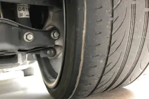 Jelang Mudik, Ahli Ban Jelaskan Pentingnya Ganti Ban Mobil Usia 5 Tahun untuk Keselamatan