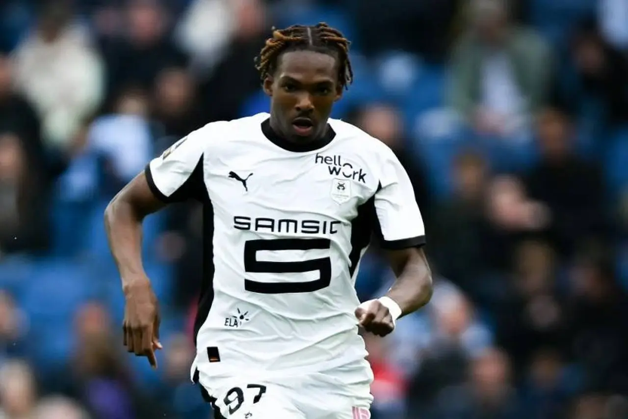 Jeremy Jacquet Alami Cedera Bahu Serius, Alarm Bahaya bagi Liverpool Jelang Bursa Transfer 2026