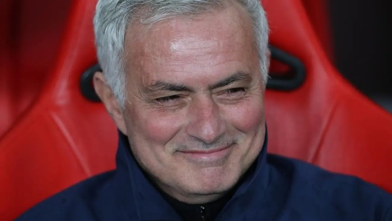 Jose Mourinho Bantah Rumor Kembali ke Real Madrid: Fokus Bersama Benfica dan Dukung Alvaro Arbeloa