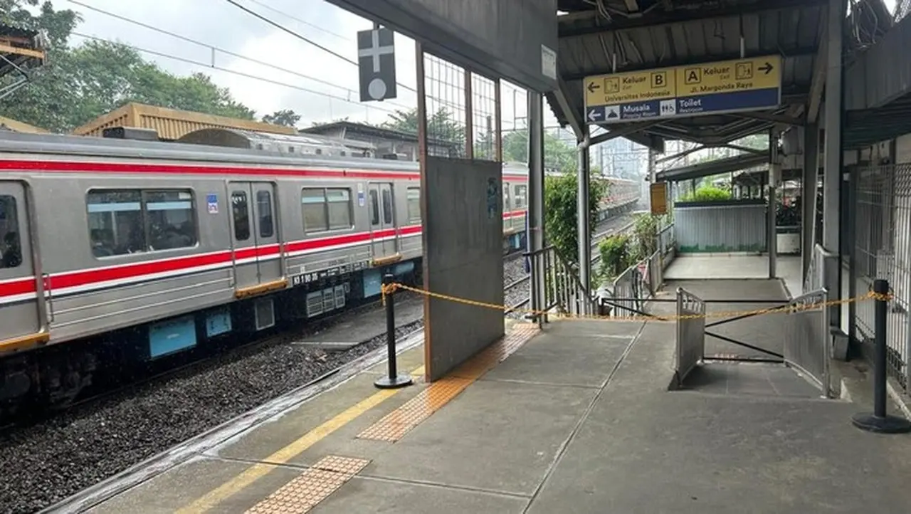 KAI Commuter Perbarui Akses Stasiun Pondok Cina: Penumpang KRL Kini Lewat Apartemen, Penyeberangan Rel Ditutup
