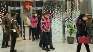 Kejagung Ungkap Korupsi Ekspor Limbah Sawit Rp 14 Triliun, 11 Tersangka Termasuk Pejabat Ditahan