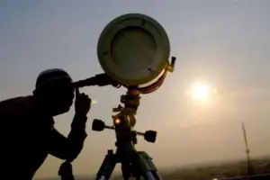 Kemenag Gelar Sidang Isbat 17 Februari, Simak Perbedaan Metode Rukyat Hilal dan Hisab Astronomi