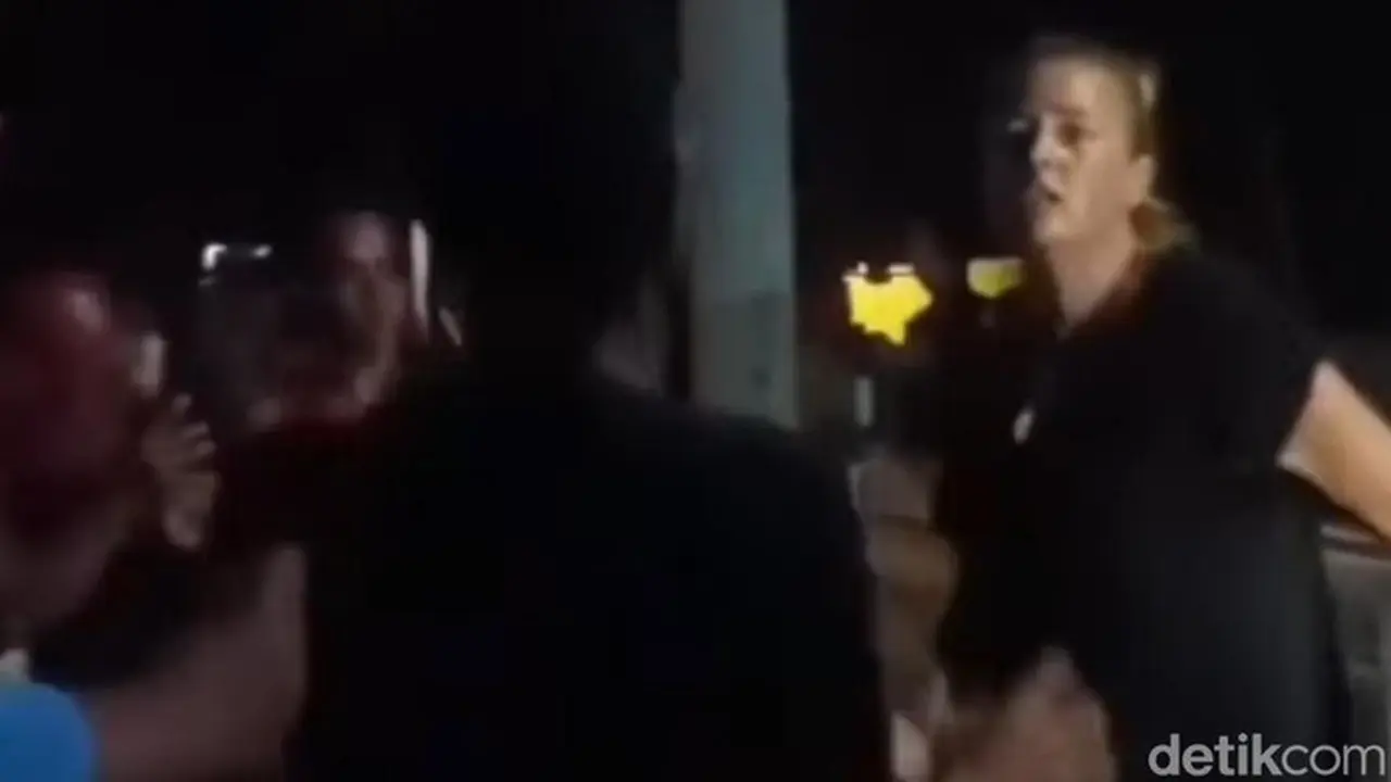 Kemenag Jelaskan Aturan Pengeras Suara Usai Bule Protes Tadarus di Gili Trawangan, MUI Imbau Toleransi Kemenag Jelaskan Aturan Pengeras Suara Usai Bule Protes Tadarus di Gili Trawangan, MUI Imbau Toleransi