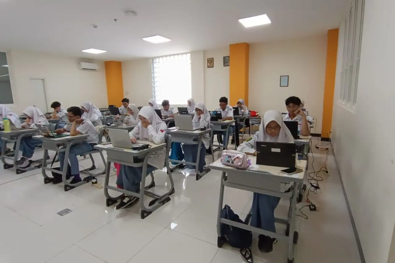 Kemendikdasmen Rilis Hasil TKA SMA Sederajat 2025, Ungkap Rerata Mata Pelajaran dan Evaluasi Kompetensi