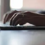 Kemnaker Tetapkan Jadwal WFA Lebaran 2026 bagi Pegawai Swasta untuk Antisipasi Lonjakan Mobilitas