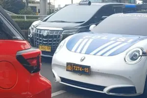 Kepolisian RI Resmi Gunakan 20 Unit Mobil Listrik GWM Ora 07 untuk Operasional Patroli Dinas