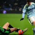 Konsistensi Jay Idzes di Serie A: Ungkap Strategi Belajar dari Penyerang Kelas Dunia