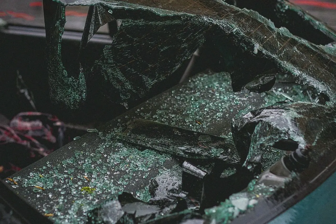 Kronologi Kecelakaan Aktris Diva Siregar di Tol Jagorawi: Mobil Terbalik dan Ditabrak Truk Boks