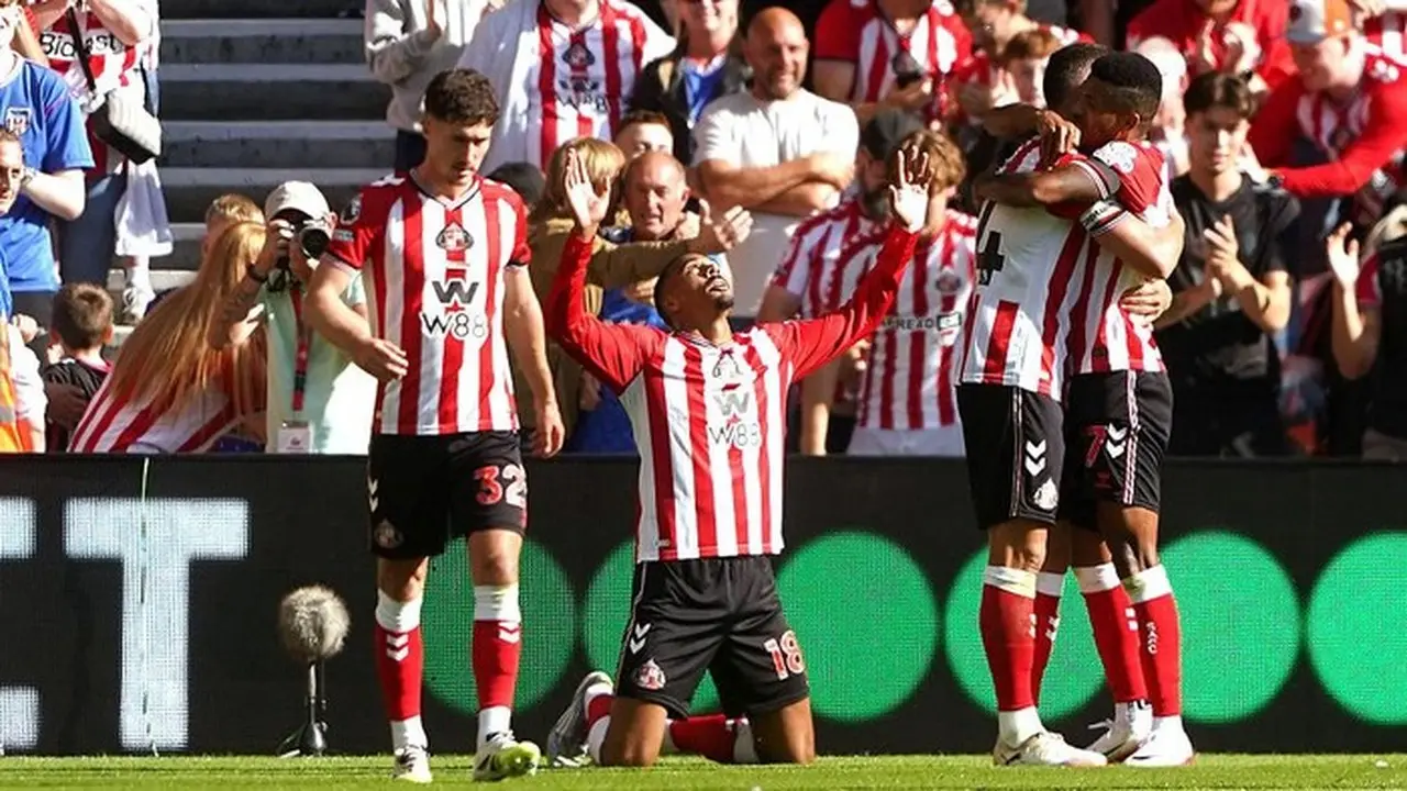 Liga Inggris: Sunderland Belum Terkalahkan di Kandang Jelang Jamu Liverpool di Stadium of Light