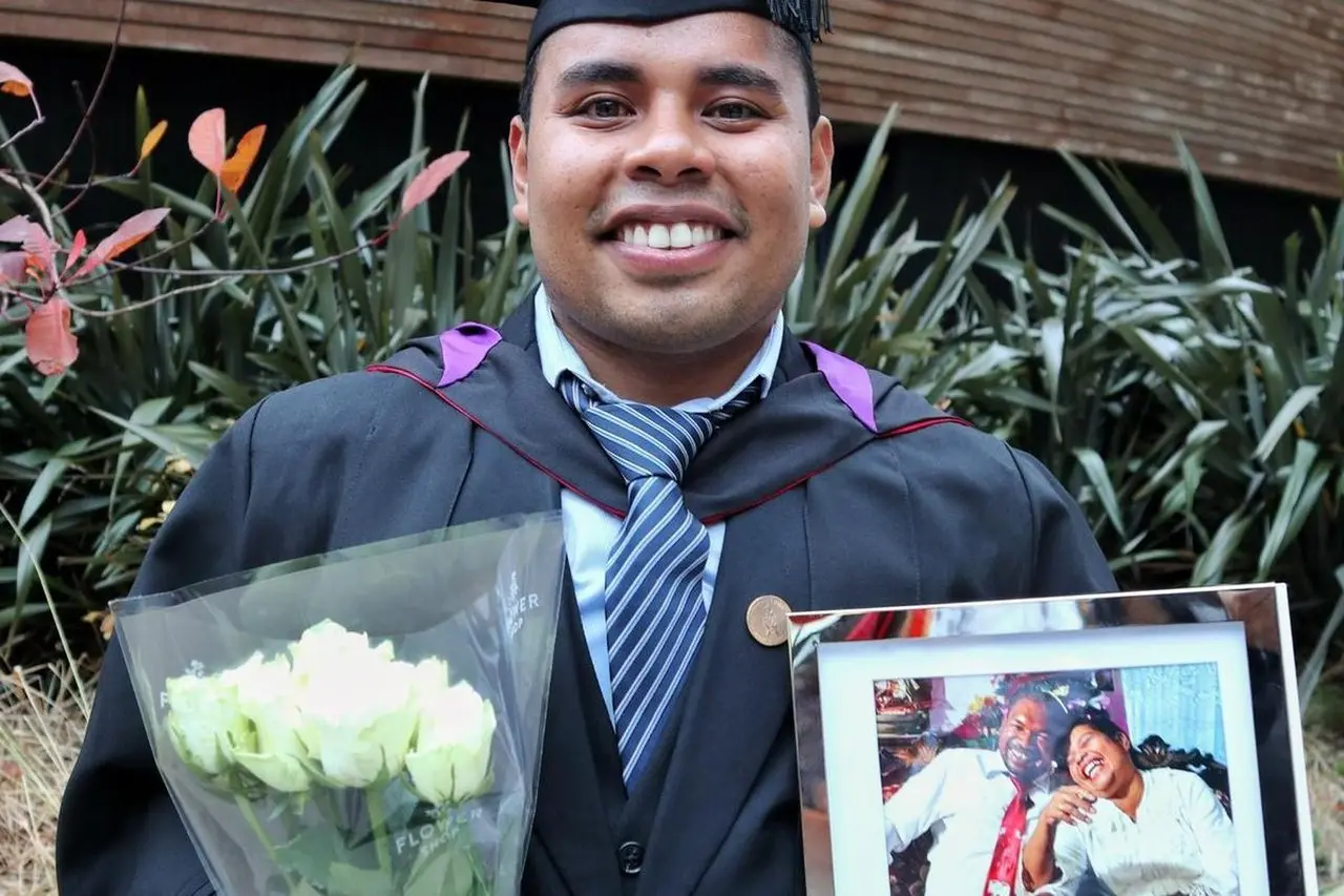 Lukas Kbarek Ungkap Peran Beasiswa ADEM dalam Membentuk SDM Unggul Papua, Kini Berkarir di Kemenlu. Lukas Kbarek Ungkap Peran Beasiswa ADEM dalam Membentuk SDM Unggul Papua, Kini Berkarir di Kemenlu.