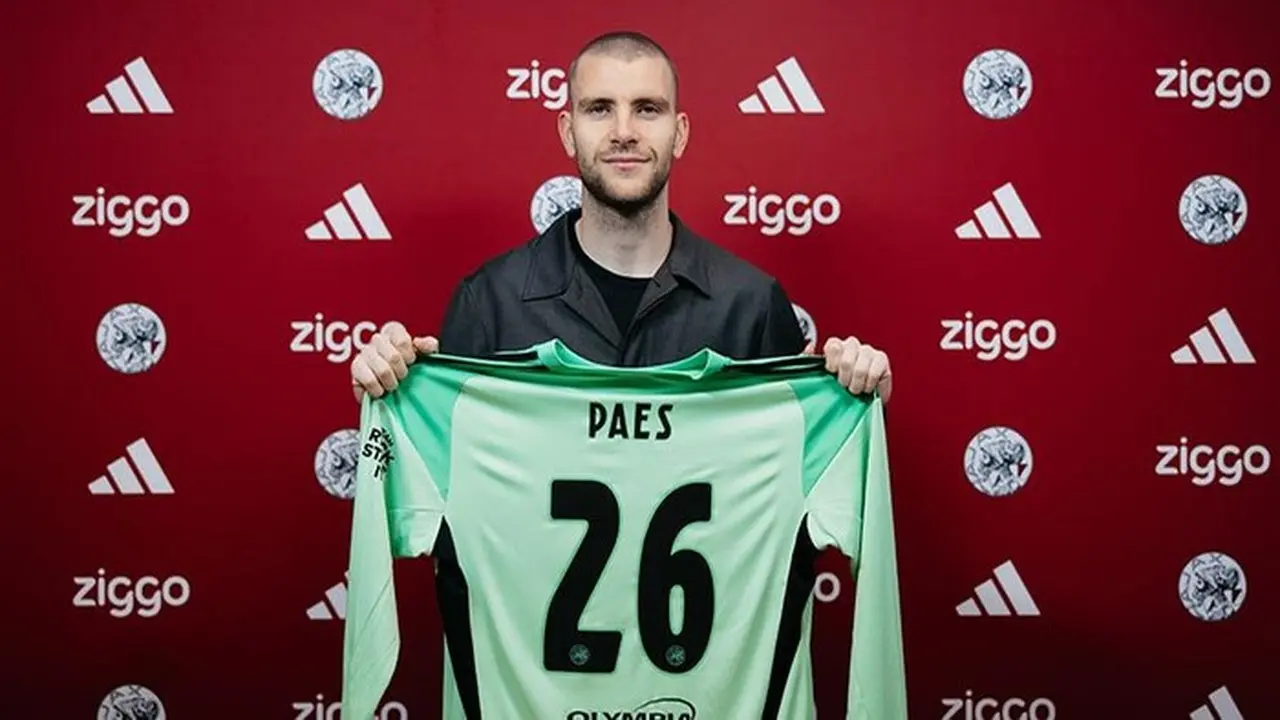 Maarten Paes: Bersiap Debut di Ajax, Dua Penyelamatan Timnas Indonesia Masuk Nominasi PSSI Awards