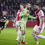Maarten Paes Catat Debut di Eredivisie Bersama Ajax, Amankan Poin Penting dalam Laga Sengit